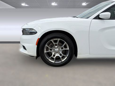 Used 2017 Dodge Charger SXT AWD/4WD image 23
