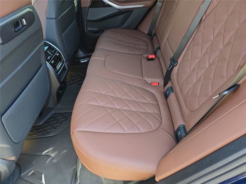 New 2026 BMW X5 xDrive40i AWD/4WD image 16