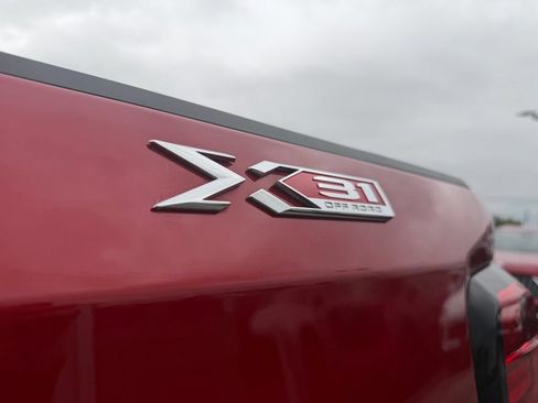 Used 2023 GMC Sierra 1500 SLT AWD/4WD image 17