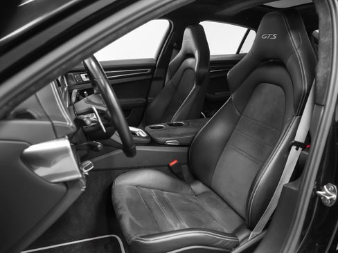 Certified 2023 Porsche Panamera GTS AWD/4WD image 5