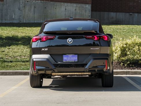 Used 2025 BMW X2 xDrive28i AWD/4WD image 26
