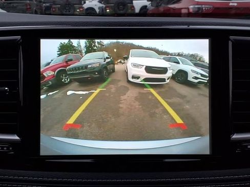 New 2026 Chrysler Pacifica Select FWD image 8