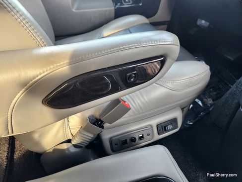 Used 2024 Chevrolet Express 2500 w/ Driver Convenience Package image 41