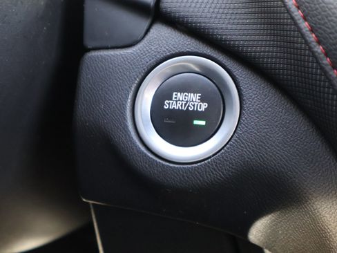 Used 2023 Chevrolet Equinox RS image 30