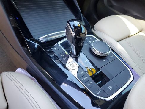 Used 2024 BMW X3 sDrive30i w/ Convenience Package image 30