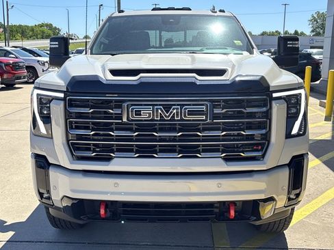 New 2026 GMC Sierra 2500 AT4 w/ AT4 Premium Plus Package AWD/4WD image 12