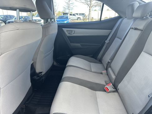 Used 2017 Toyota Corolla LE image 26