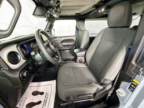 Used 2024 Jeep Wrangler Willys image 19