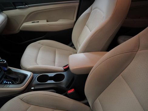 Used 2018 Hyundai Elantra SEL w/ Cargo Package image 8