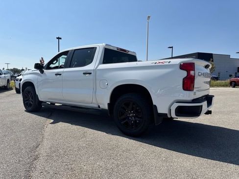 Used 2025 Chevrolet Silverado 1500 Custom w/ Turbomax Blackout Package image 3