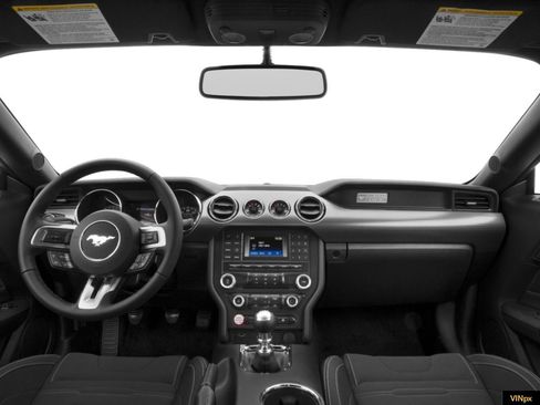 Used 2017 Ford Mustang GT RWD image 4