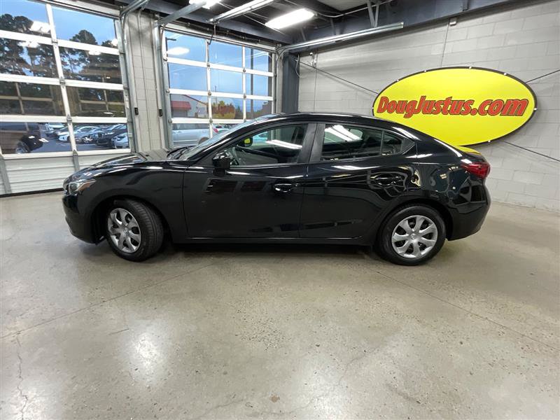 Used 2015 MAZDA MAZDA3 i Sport FWD image 2
