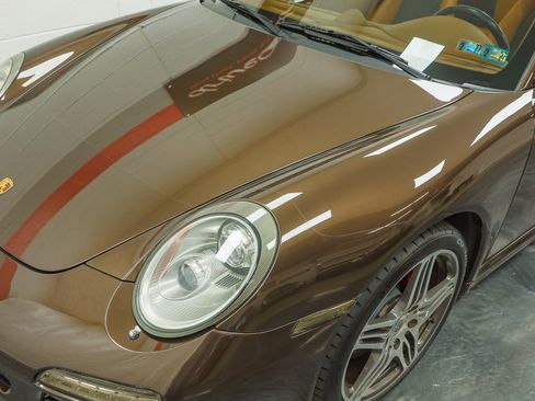 Used 2009 Porsche 911 Carrera 4S image 8