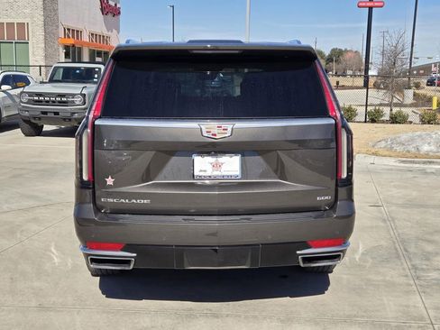 Used 2021 Cadillac Escalade Premium Luxury Platinum image 5