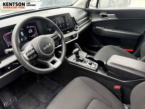 Used 2023 Kia Sportage LX AWD/4WD image 28