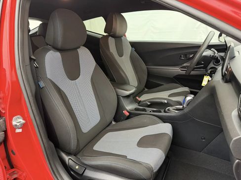 Used 2019 Hyundai Veloster 2.0 FWD image 30