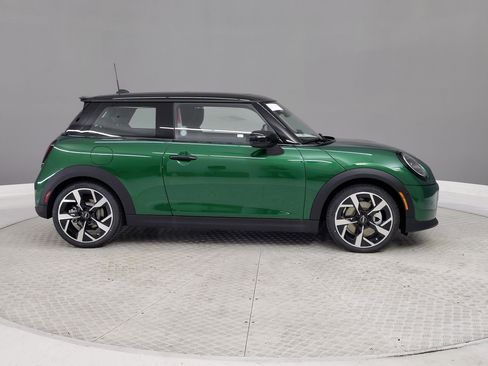 New 2026 MINI Cooper S image 5