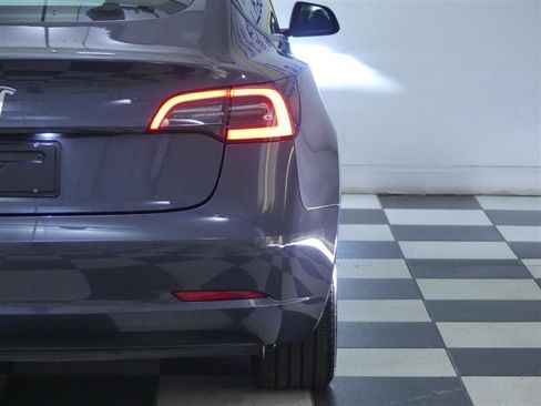 Used 2023 Tesla Model 3 Standard Range image 29