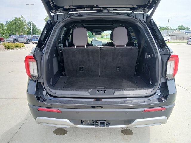 Used 2025 Ford Explorer Platinum w/ LUX Leather Package AWD/4WD image 24