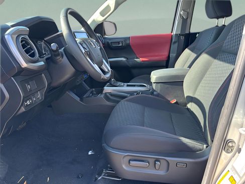 Used 2023 Toyota Tacoma TRD Sport image 15