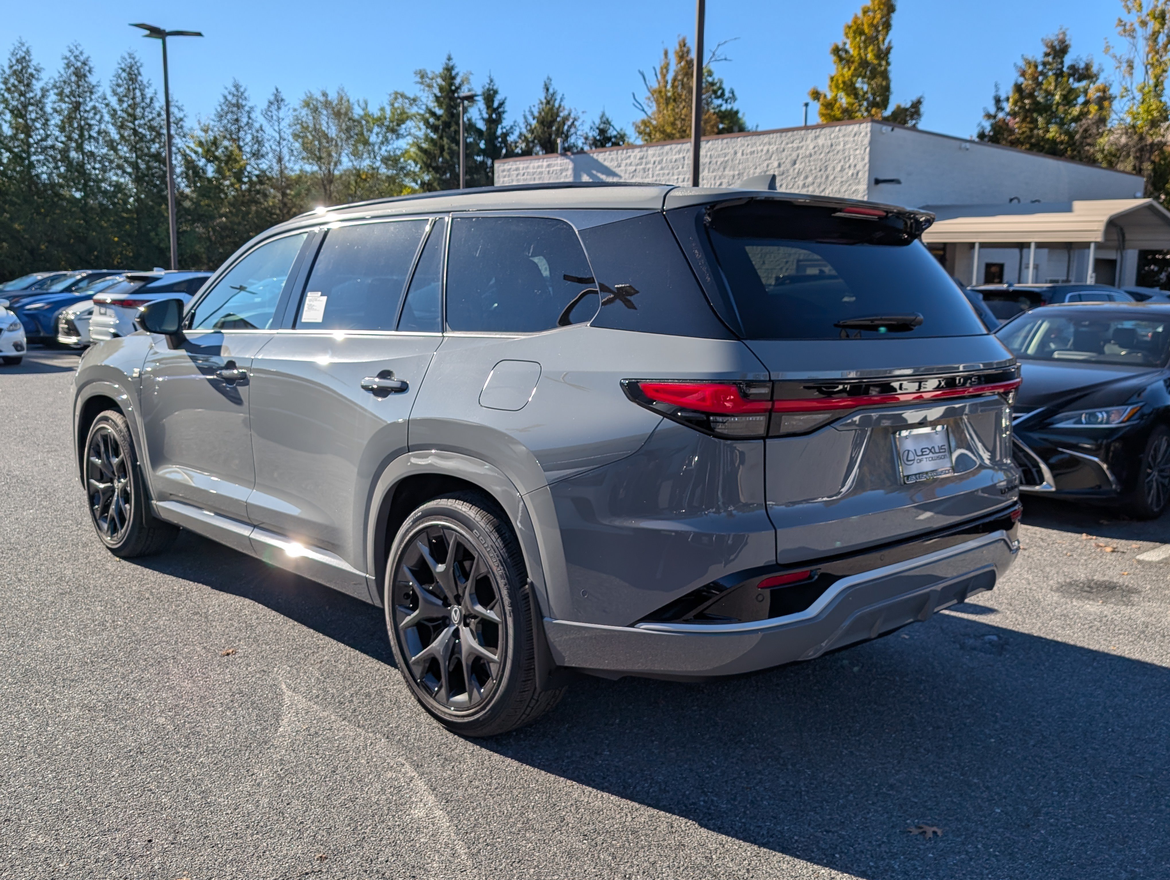 New 2026 Lexus TX 500h AWD w/ Technology Package image 3