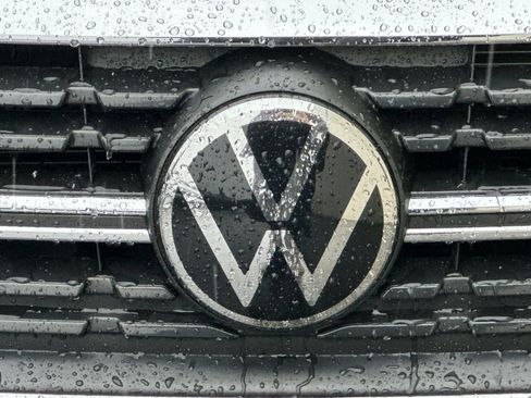 Used 2023 Volkswagen Jetta S image 35