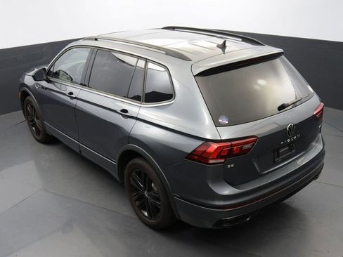 Certified 2022 Volkswagen Tiguan SE R-Line image 45