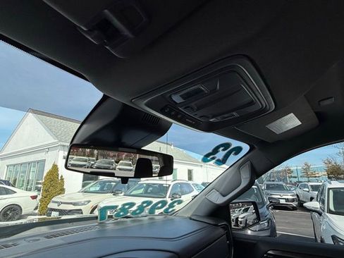 Used 2023 Chevrolet Silverado 1500 LT image 24