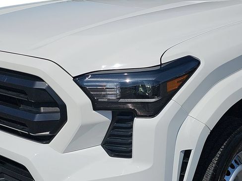 Used 2024 Toyota Tacoma SR RWD image 31