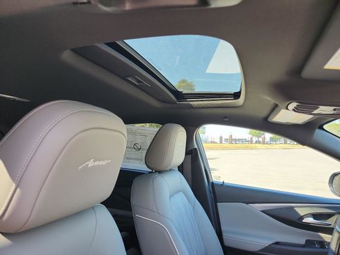 New 2026 Buick Envista Avenir FWD image 10
