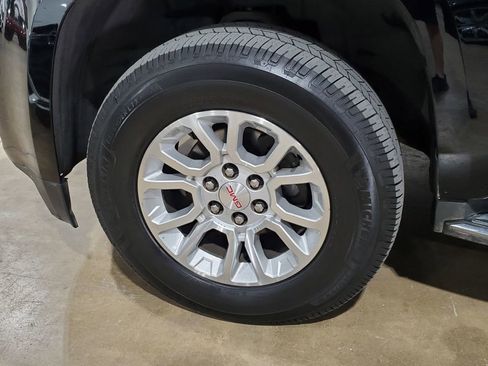 Used 2016 GMC Yukon SLE image 43