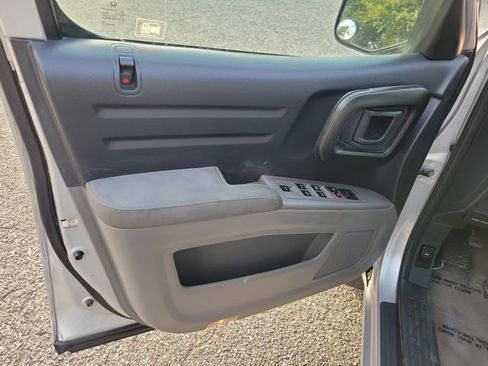 Used 2009 Honda Ridgeline RT image 14