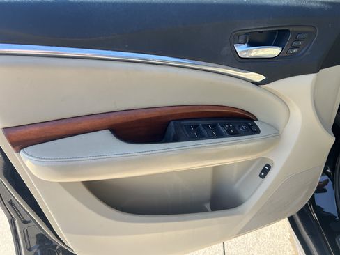 Used 2018 Acura MDX w/ Advance Package FWD image 12