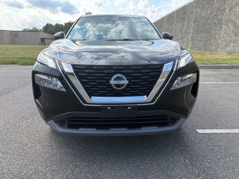 Used 2023 Nissan Rogue SV AWD/4WD image 2