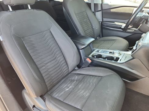 Used 2020 Ford Explorer XLT w/ Comfort Package AWD/4WD image 15