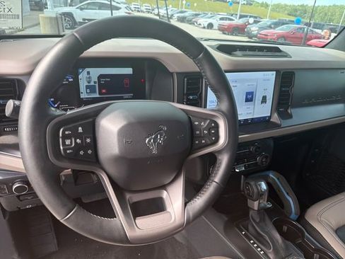 Used 2024 Ford Bronco Wildtrak AWD/4WD image 26