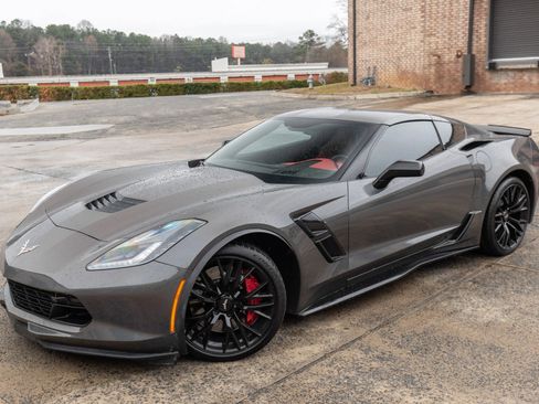 Used 2018 Chevrolet Corvette Grand Sport image 2