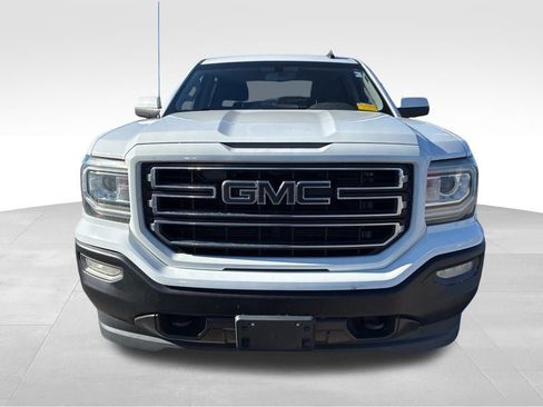 Used 2017 GMC Sierra 1500 SLE w/ SLE Value Package image 8