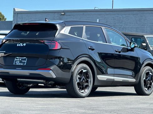 New 2026 Kia Sportage EX FWD image 4