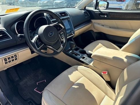 Used 2018 Subaru Outback 2.5i Limited AWD/4WD image 6