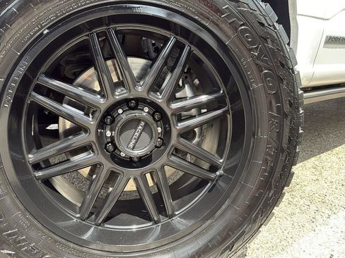 Used 2022 Ford F150 Platinum w/ Equipment Group 701A High image 9