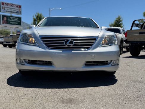 Used 2008 Lexus LS 460 RWD image 4