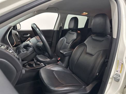 Used 2018 Jeep Compass Limited w/ Navigation Group AWD/4WD image 27