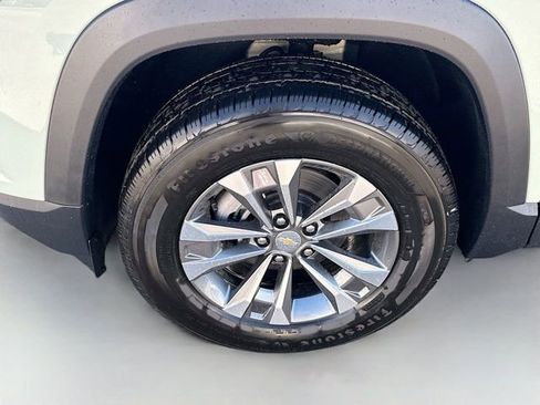 New 2026 Chevrolet Equinox LT w/ Convenience Package II image 17