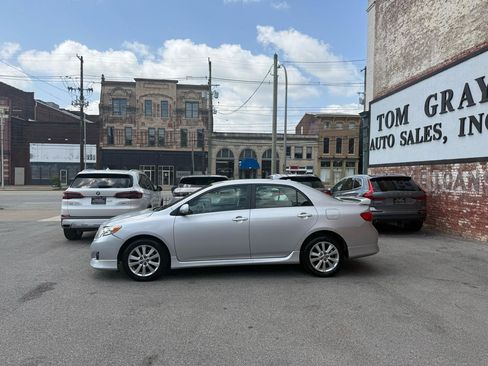 Used 2009 Toyota Corolla FWD image 5
