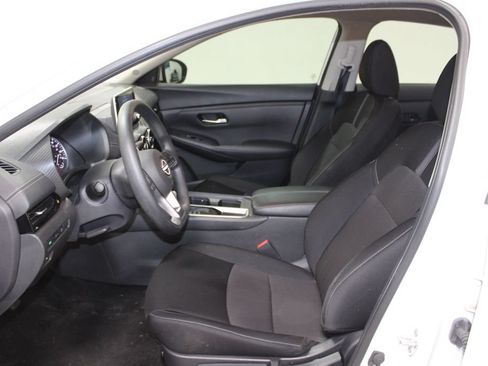 Used 2024 Nissan Sentra SV FWD image 14