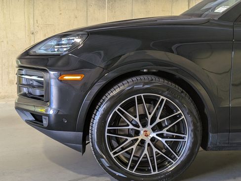 New 2026 Porsche Cayenne image 14