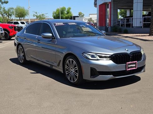 Used 2021 BMW 540i w/ Premium Package image 3