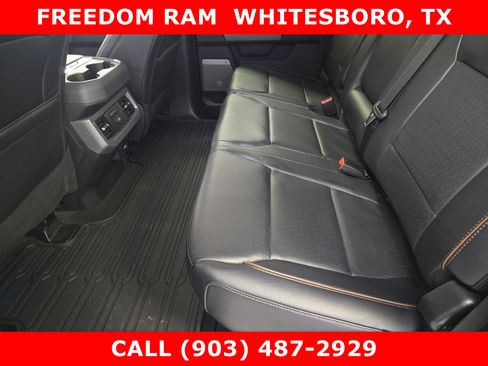 Used 2025 Ford F350 Lariat w/ Chrome Package image 20