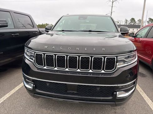 Used 2022 Jeep Wagoneer Series I w/ Premium Group I image 5